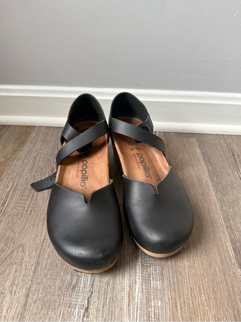 Birkenstock Papillio Black Leather Cross Strap Clogs Mary Jane smiles Size 39